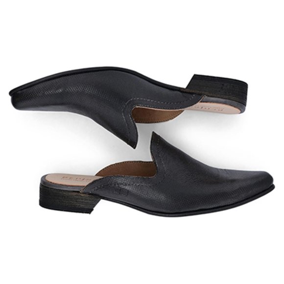 Bed Stu Shoes Bed Stu Graphito Rustic Leather Brenda Mules Size 95 Poshmark